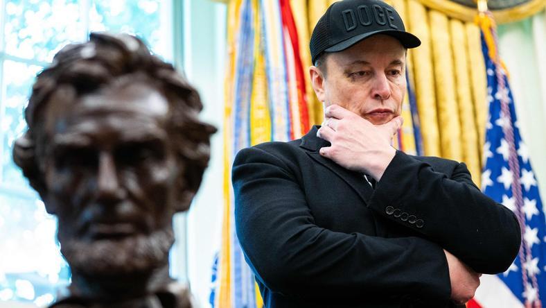 自立门户创建新党,马斯克不管特斯拉死活了?